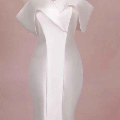 VÁY CƯỚI ĐI BÀN TRENDY
