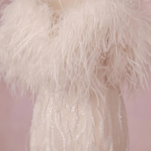 VÁY CƯỚI ĐI BÀN TRENDY