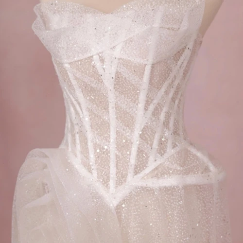VÁY CƯỚI ĐI BÀN TRENDY