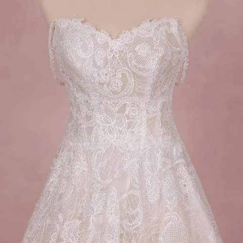 VÁY CƯỚI ĐI BÀN TRENDY