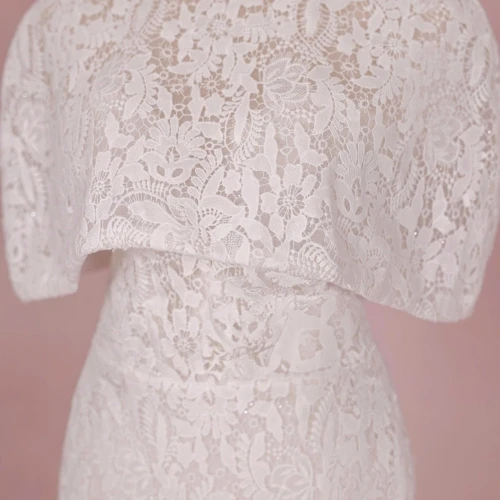 VÁY CƯỚI ĐI BÀN TRENDY