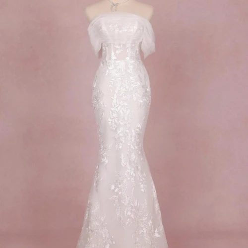 VÁY CƯỚI ĐI BÀN TRENDY
