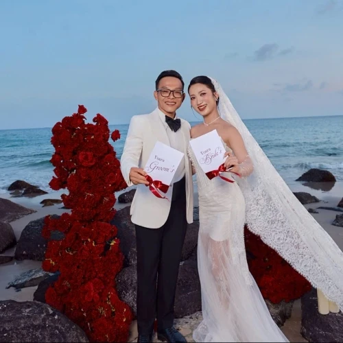 ALBUM CÔN ĐẢO
