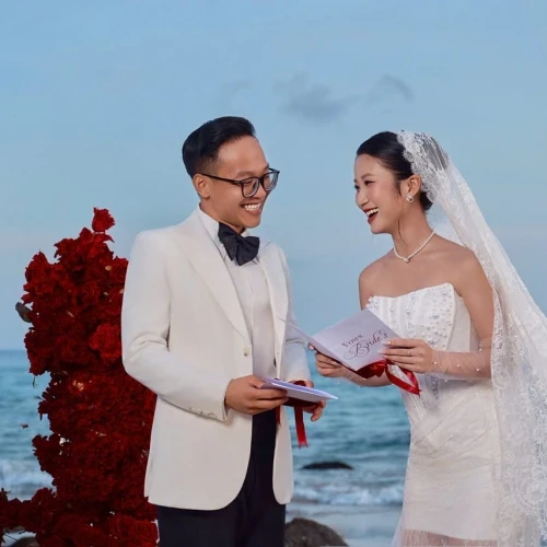 ALBUM CÔN ĐẢO