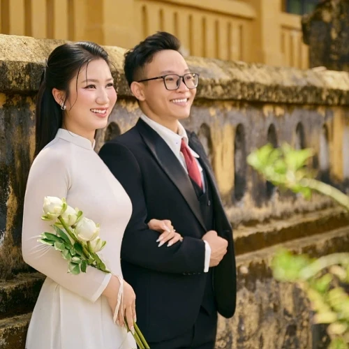 ALBUM CÔN ĐẢO