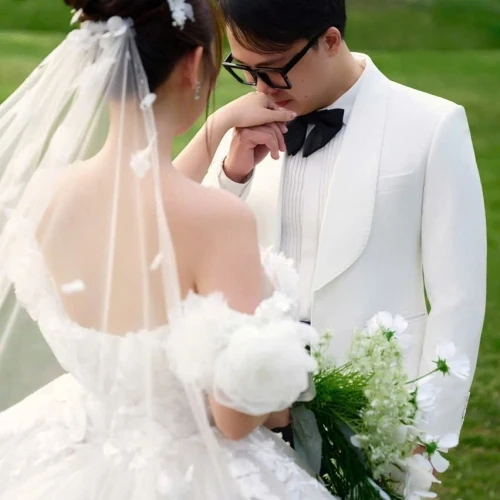 ẢNH CUỚI NGOẠI CẢNH SÂN GOLF
