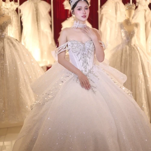 Váy Cưới GLAMOUR