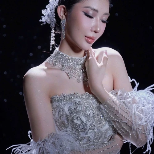 VÁY CƯỚI SIGNATURE - DÀNH CHO CÔ DÂU ĐẲNG CẤP