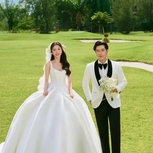 ẢNH CUỚI NGOẠI CẢNH SÂN GOLF